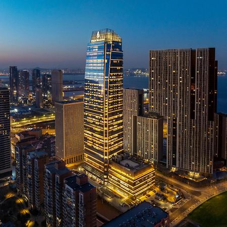 Four Seasons Hotel 大連市 エクステリア 写真
